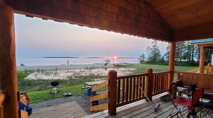 Mackinac Lakefront Cabins (Mackinac Motor Lodge Resort) - Cabin Rental (newer photo)